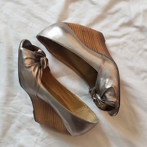 Size 7 ladies metallic wedges
